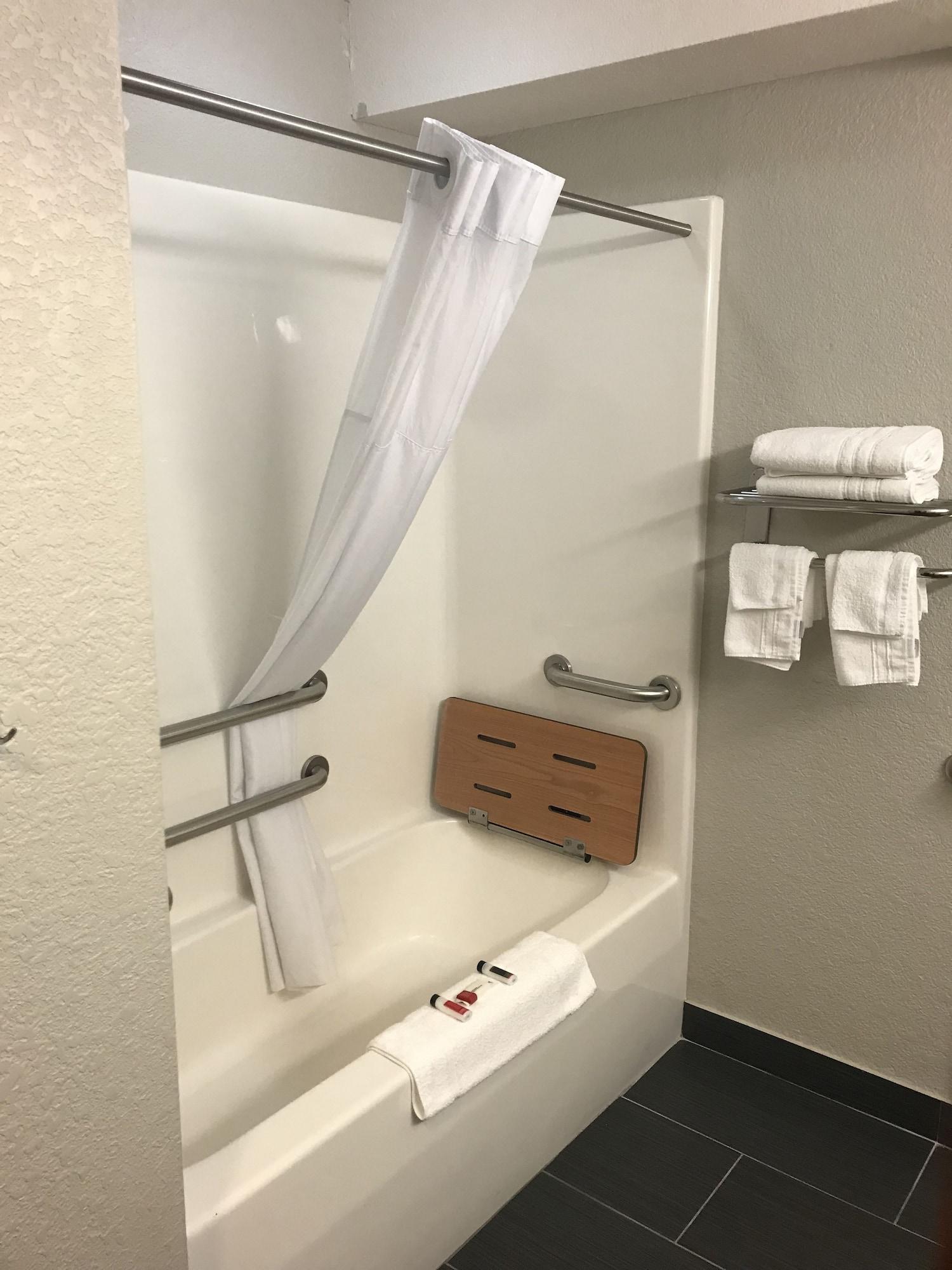 Microtel Inn & Suites Urbandale Kültér fotó
