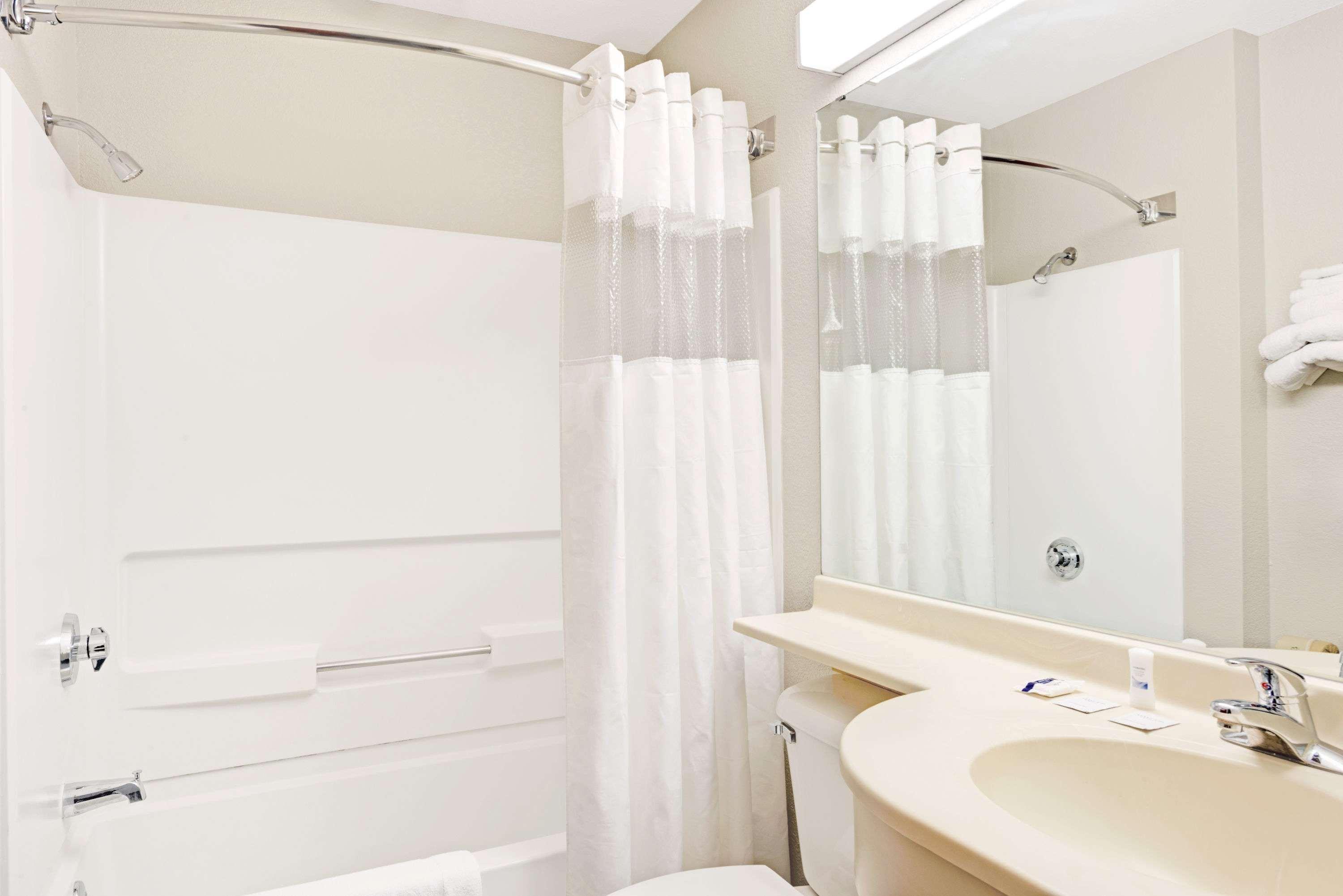 Microtel Inn & Suites Urbandale Kültér fotó