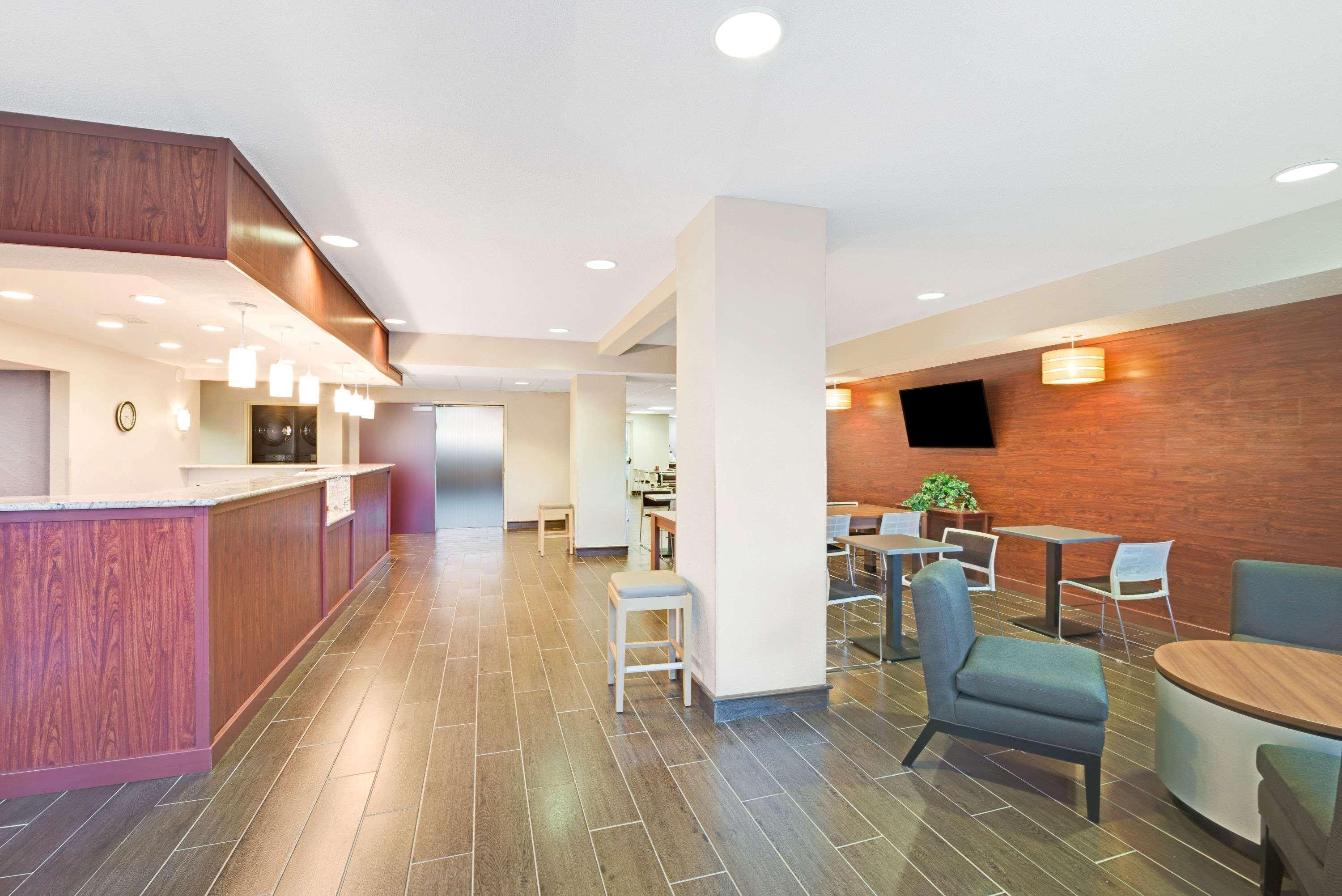 Microtel Inn & Suites Urbandale Kültér fotó